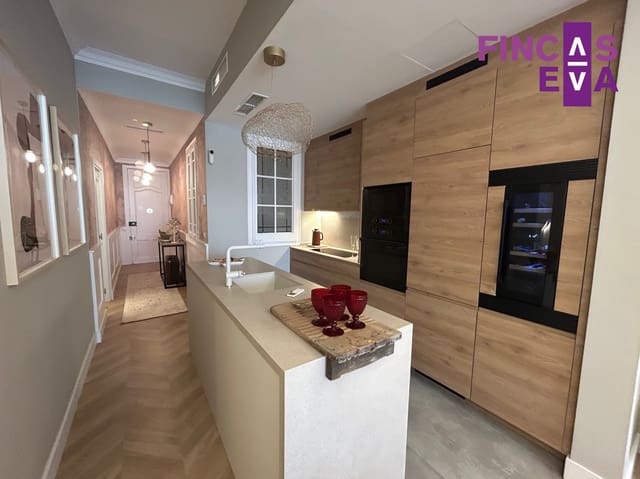 3 slaapkamer Flat te koop in L'Antiga Esquerra de L'Eixample, Barcelona stad - € 960.000 (Ref: 9468968)