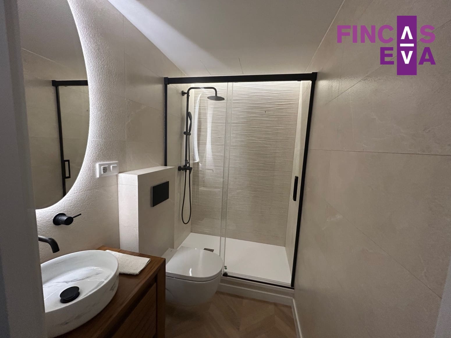 3 slaapkamer Flat te koop in Barcelona stad - € 960.000 (Ref: 9468968)