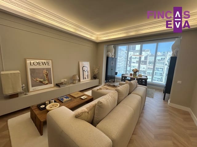 3 slaapkamer Flat te koop in L'Antiga Esquerra de L'Eixample, Barcelona stad - € 960.000 (Ref: 9468968)