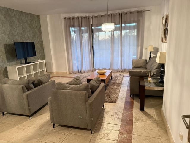 3 quarto Apartamento para venda em Nueva Atalaya, Estepona com garagem - 700 000 € (Ref: 9469950)