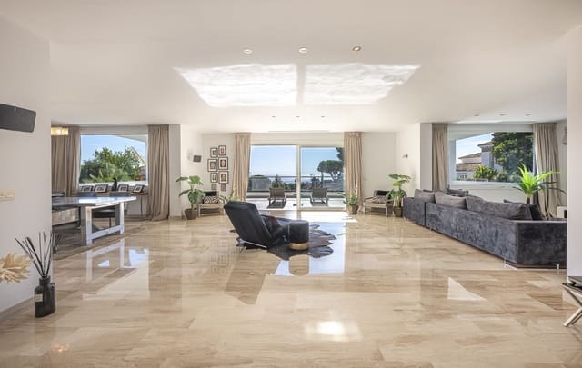 5 camera da letto Villa in vendita in El Rosario, Marbella con piscina garage - 2.500.000 € (Rif: 9471302)