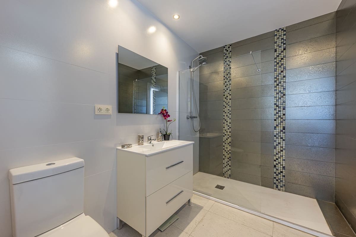 5 camera da letto Villa in vendita in Marbella con piscina garage - 2.500.000 € (Rif: 9471302)