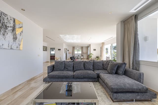 5 camera da letto Villa in vendita in El Rosario, Marbella con piscina garage - 2.500.000 € (Rif: 9471302)
