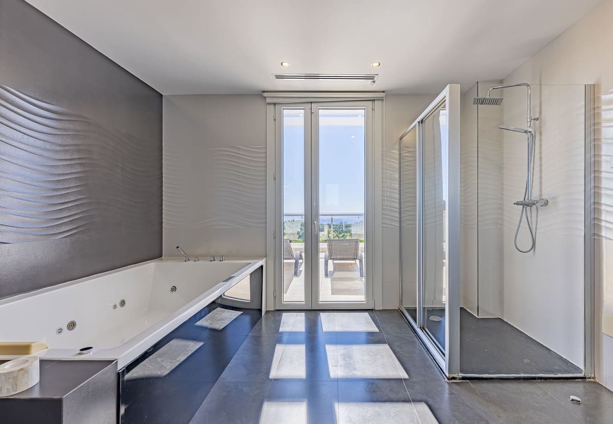 5 camera da letto Villa in vendita in Marbella con piscina garage - 2.500.000 € (Rif: 9471302)