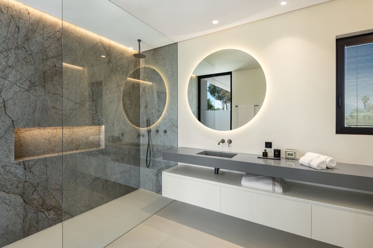 6 sypialnia Willa na sprzedaż w Marbella z basenem garażem - 8 500 000 € (Ref: 9471303)