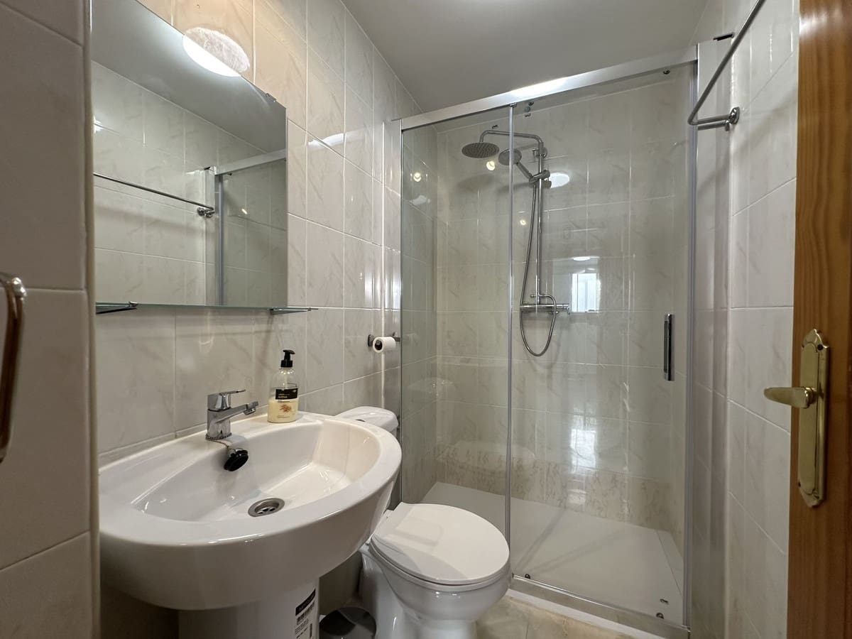 2 quarto Apartamento para venda em Estepona com piscina garagem - 349 000 € (Ref: 9471304)