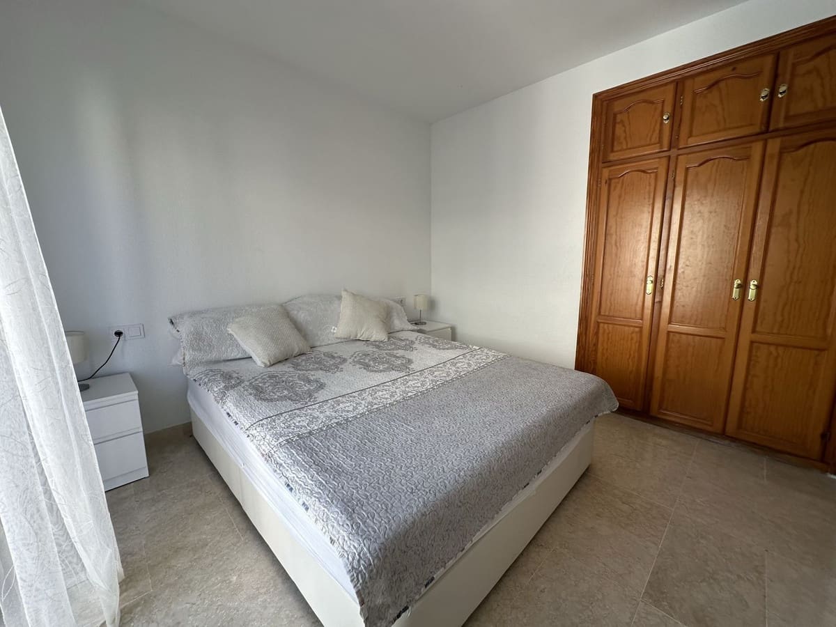 2 quarto Apartamento para venda em Estepona com piscina garagem - 349 000 € (Ref: 9471304)