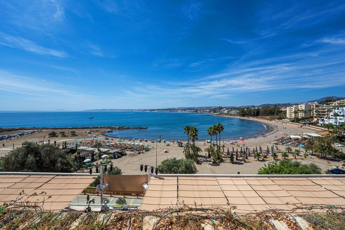 2 quarto Apartamento para venda em Estepona com piscina garagem - 349 000 € (Ref: 9471304)