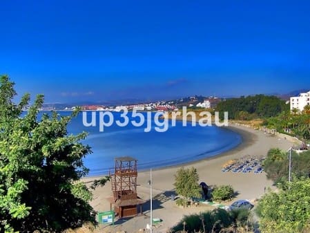 5 makuuhuone Huvila myytävänä paikassa Estepona Pueblo, Estepona mukana uima-altaan 
autotalli - 1 695 000 € (Ref: 9471307)