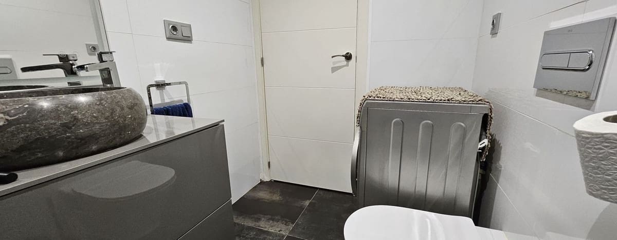 1 sovrum Lägenhet till salu i Estepona med pool - 210 000 € (Ref: 9471533)