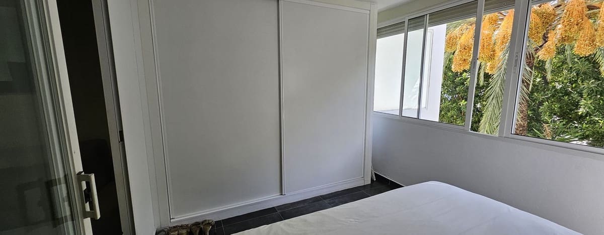 1 sovrum Lägenhet till salu i Estepona med pool - 210 000 € (Ref: 9471533)