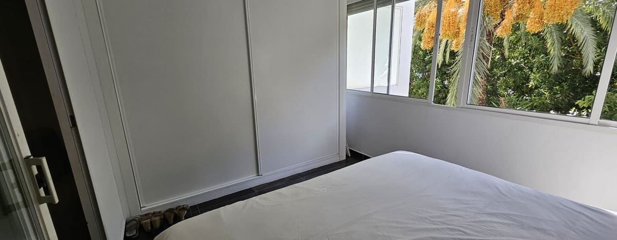 1 sovrum Lägenhet till salu i Estepona med pool - 210 000 € (Ref: 9471533)