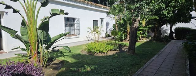 1 sovrum Lägenhet till salu i Centro, Estepona med pool - 210 000 € (Ref: 9471533)
