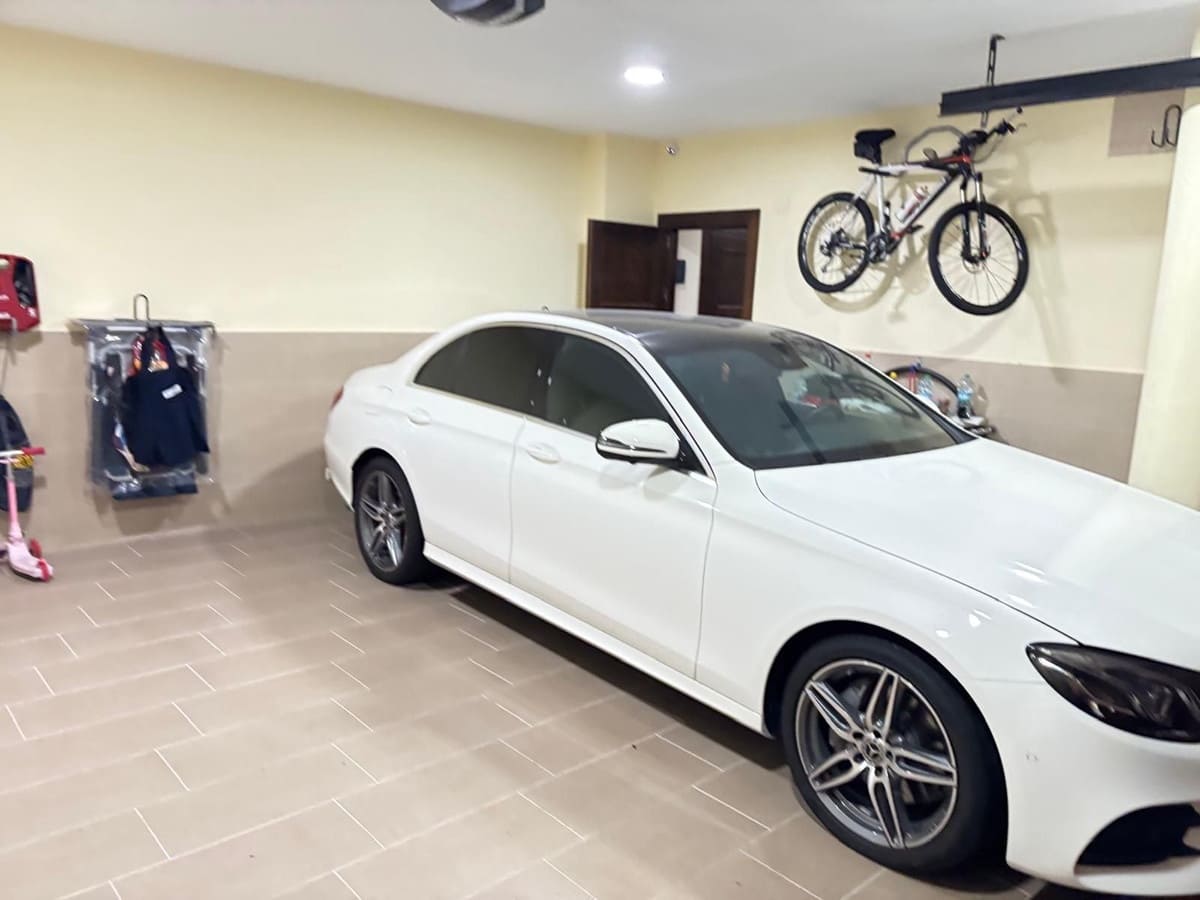 5 quarto Moradia para venda em El Paraiso com piscina garagem - 1 780 000 € (Ref: 9471620)