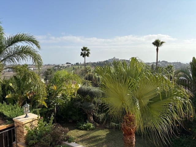 5 quarto Moradia para venda em El Paraiso, Estepona com piscina garagem - 1 780 000 € (Ref: 9471620)