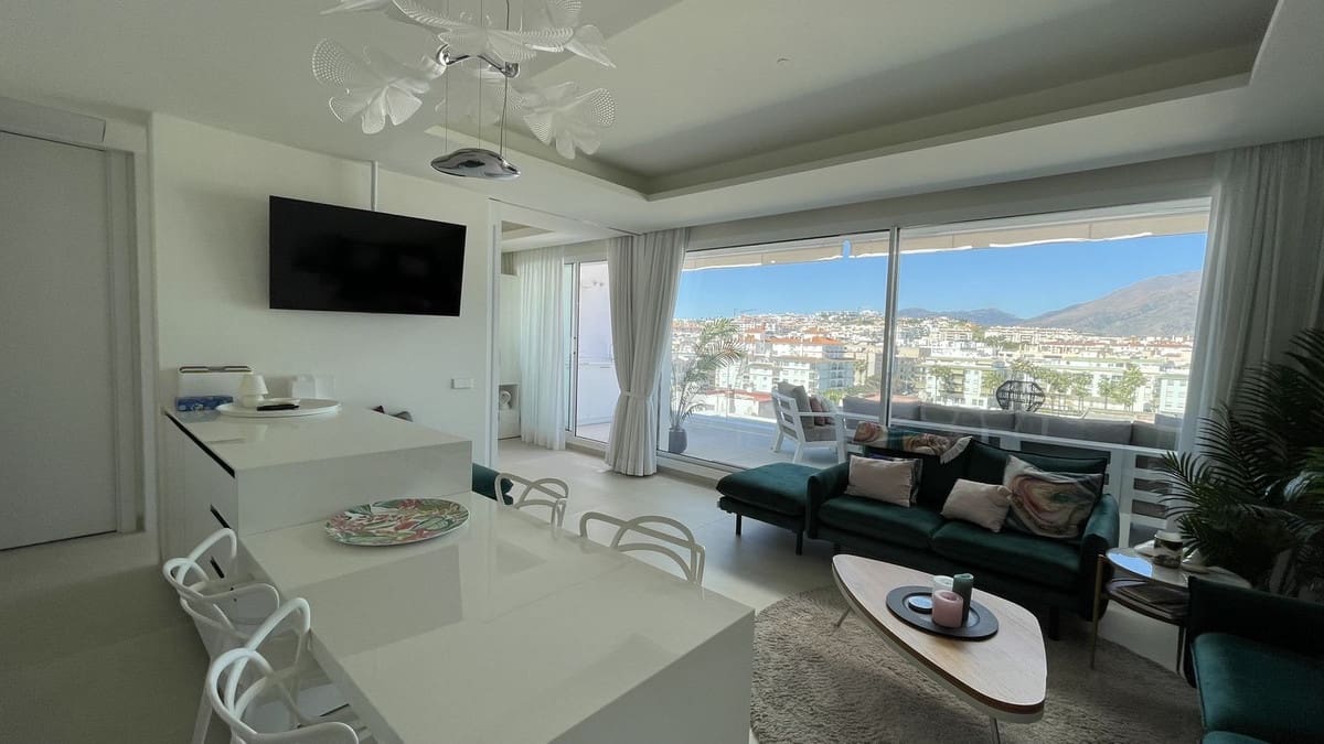 1 soveværelse Lejlighed til salg i Estepona med swimmingpool garage - € 595.000 (Ref: 9471787)