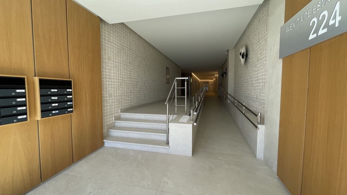 1 soveværelse Lejlighed til salg i Estepona med swimmingpool garage - € 595.000 (Ref: 9471787)