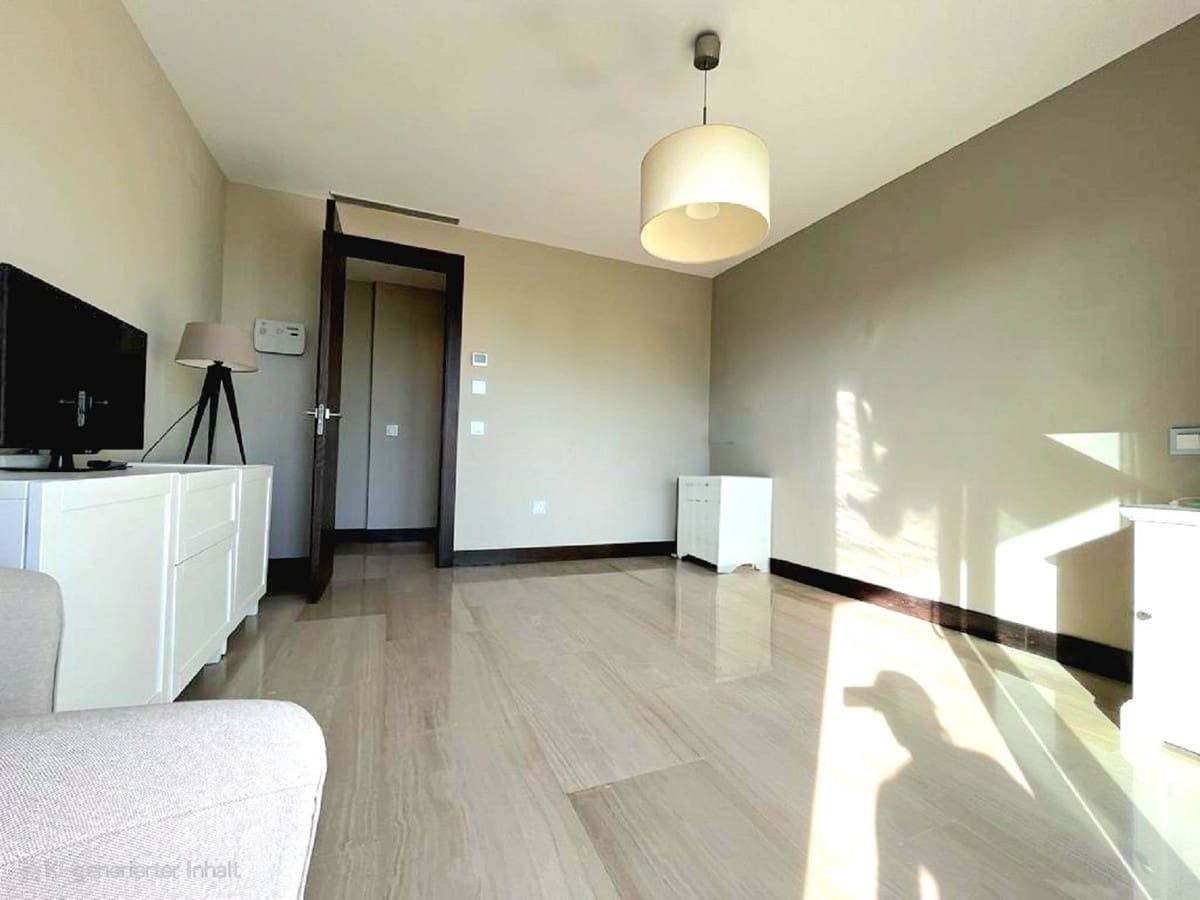 1 sypialnia Mieszkanie na sprzedaż w Benahavis z basenem garażem - 395 000 € (Ref: 9473342)