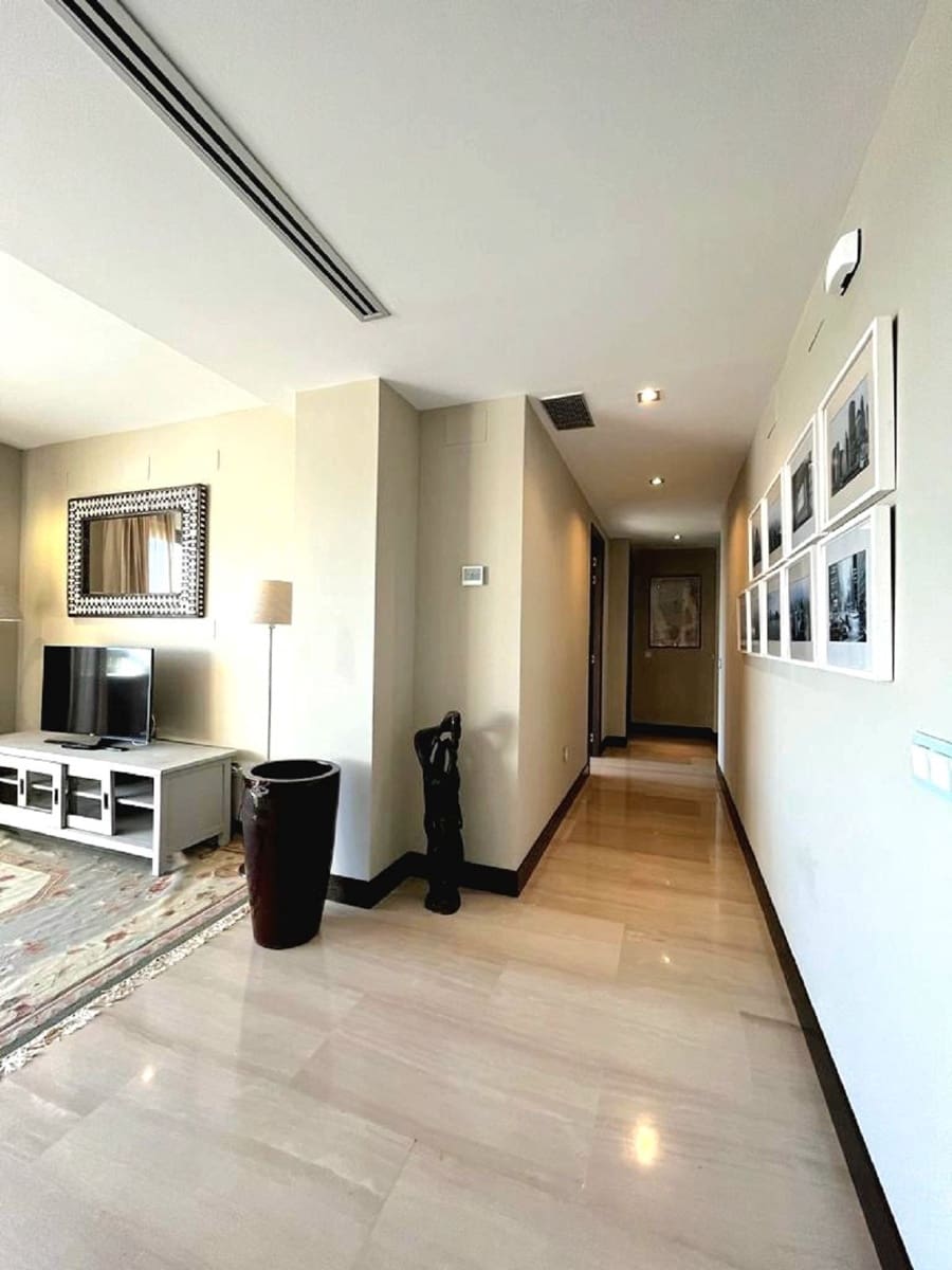 1 sypialnia Mieszkanie na sprzedaż w Benahavis z basenem garażem - 395 000 € (Ref: 9473342)