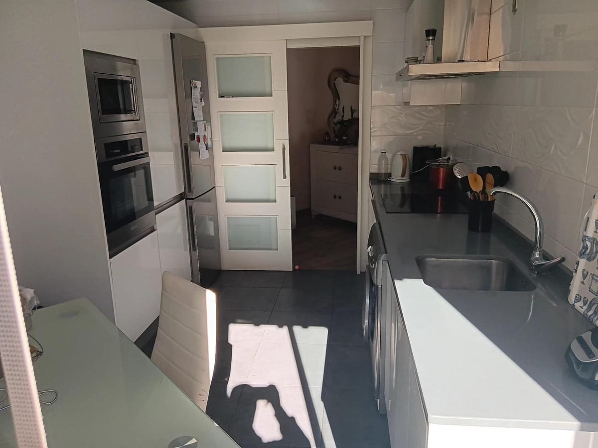 3 sypialnia Mieszkanie na sprzedaż w Estepona z garażem - 410 000 € (Ref: 9473343)