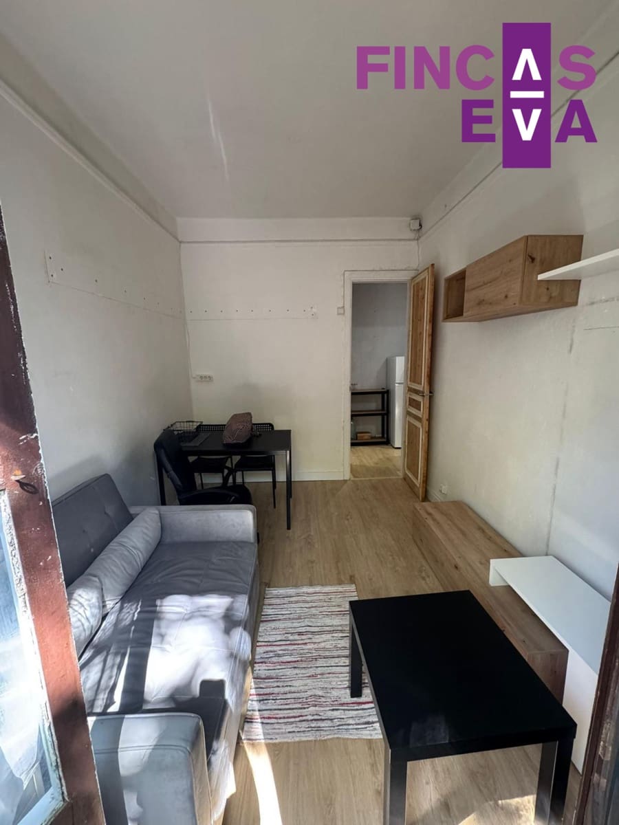 2 bedroom Flat for sale in Barcelona city - € 350,000 (Ref: 9473574)