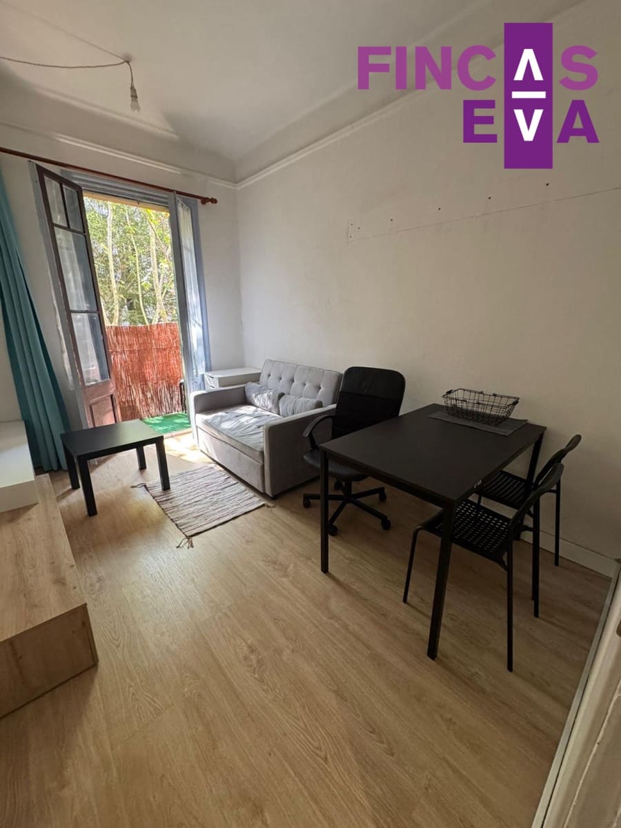 2 bedroom Flat for sale in Barcelona city - € 350,000 (Ref: 9473574)