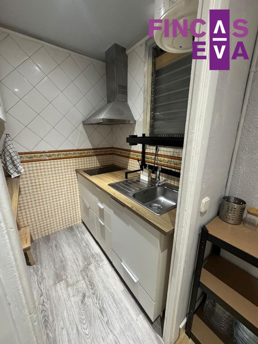 2 bedroom Flat for sale in Barcelona city - € 350,000 (Ref: 9473574)