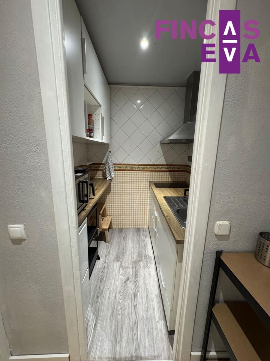2 bedroom Flat for sale in Barcelona city - € 350,000 (Ref: 9473574)