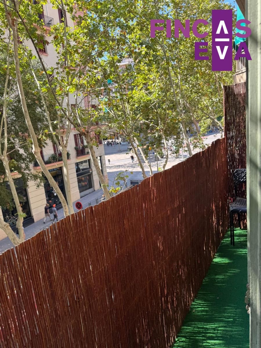 2 bedroom Flat for sale in Barcelona city - € 350,000 (Ref: 9473574)