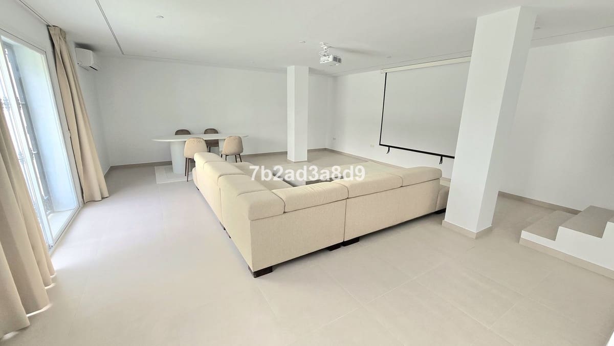 5 makuuhuone Huvila myytävänä paikassa Marbella mukana uima-altaan 
autotalli - 2 750 000 € (Ref: 9474414)