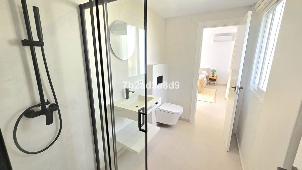 5 makuuhuone Huvila myytävänä paikassa Marbella mukana uima-altaan 
autotalli - 2 750 000 € (Ref: 9474414)