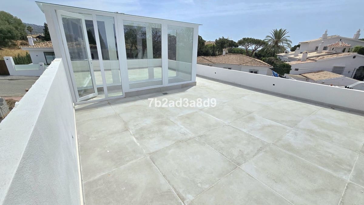 5 makuuhuone Huvila myytävänä paikassa Marbella mukana uima-altaan 
autotalli - 2 750 000 € (Ref: 9474414)