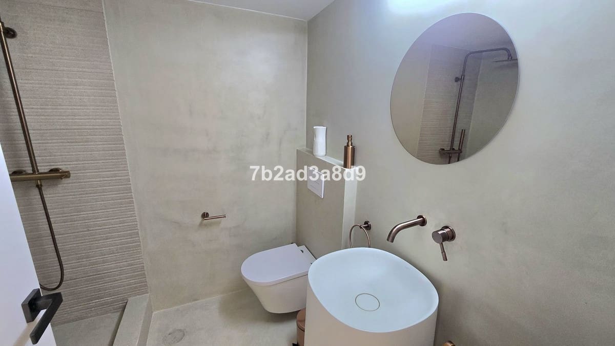 5 makuuhuone Huvila myytävänä paikassa Marbella mukana uima-altaan 
autotalli - 2 750 000 € (Ref: 9474414)