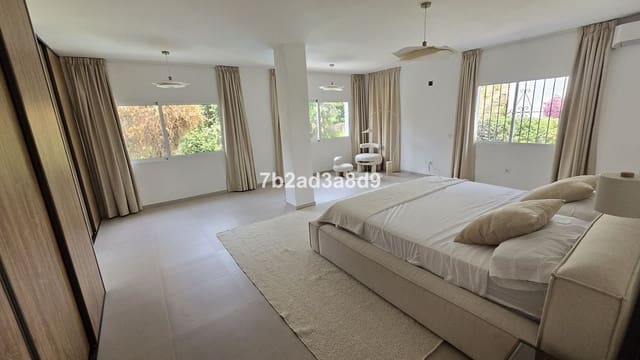 5 makuuhuone Huvila myytävänä paikassa Santa María, Marbella mukana uima-altaan 
autotalli - 2 750 000 € (Ref: 9474414)