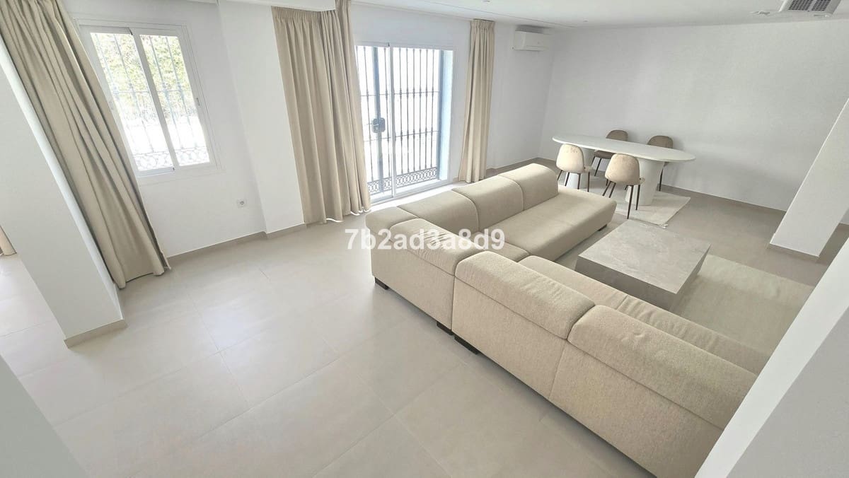 5 makuuhuone Huvila myytävänä paikassa Marbella mukana uima-altaan 
autotalli - 2 750 000 € (Ref: 9474414)