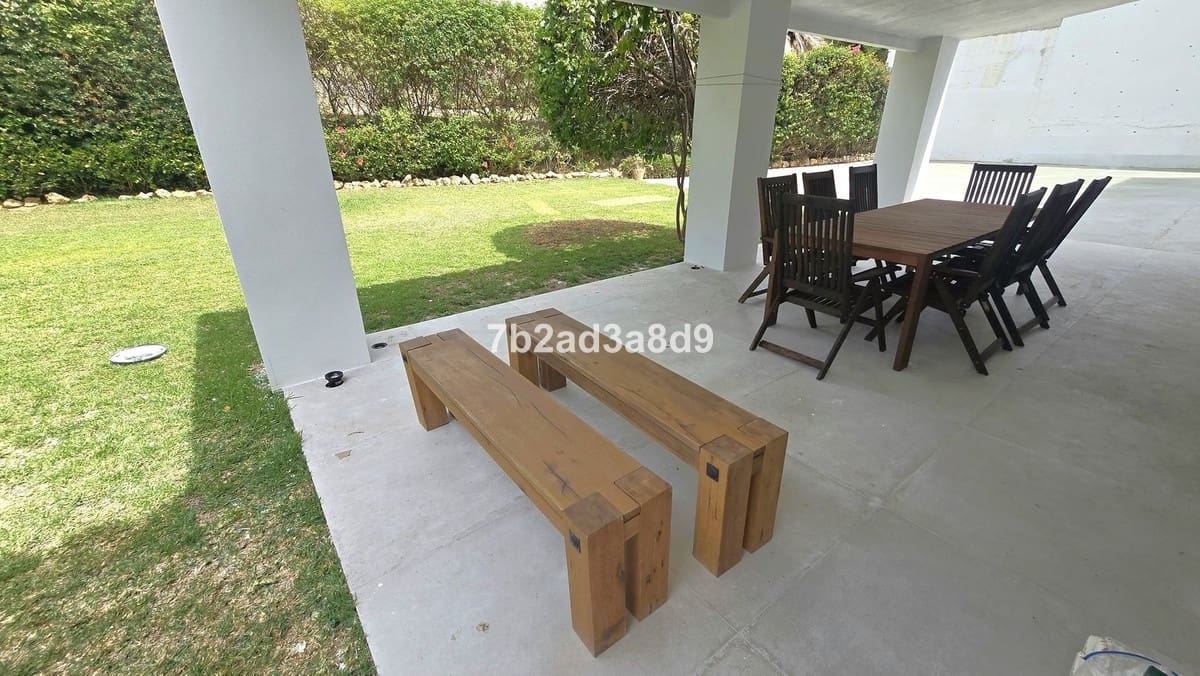 5 makuuhuone Huvila myytävänä paikassa Marbella mukana uima-altaan 
autotalli - 2 750 000 € (Ref: 9474414)