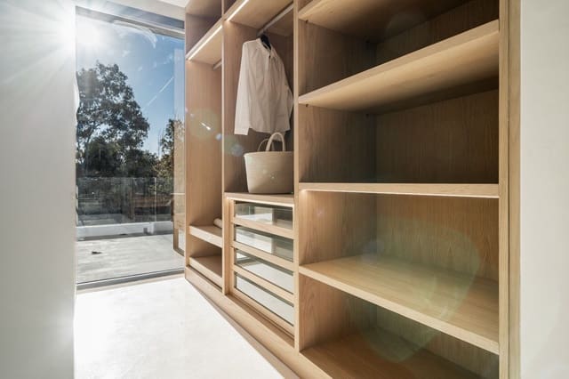 4 bedroom Villa for sale in El Paraiso, Estepona with pool garage - € 1,890,000 (Ref: 9474513)