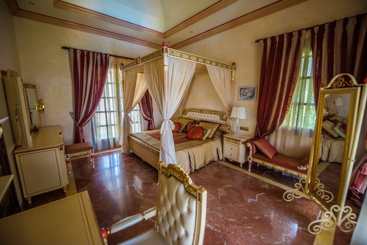 Chalet de 8 habitaciones en Benahavís en venta con piscina garaje - 5.850.000 € (Ref: 9474515)