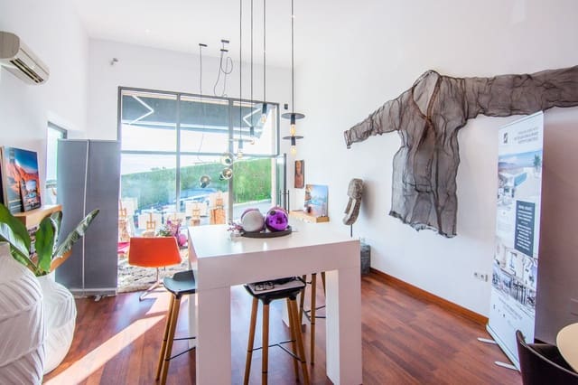 Local Comercial en Ojen en venta con garaje - 200.000 € (Ref: 9474517)