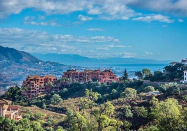 4 soverom Villa til salgs i Ojen med svømmebasseng garasje - € 1 800 000 (Ref: 9474553)