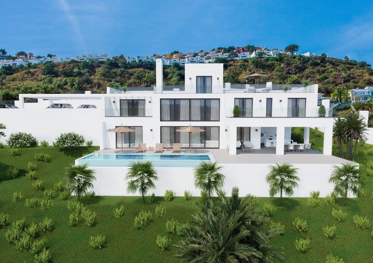 4 bedroom Villa for sale in Ojen with pool garage - € 1,800,000 (Ref: 9474553)