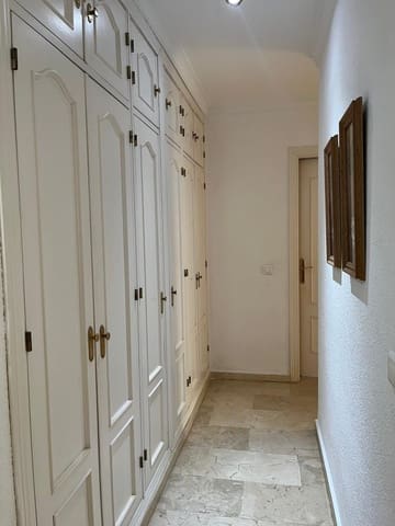 Piso de 2 habitaciones en Centro, Estepona en venta - 312.000 € (Ref: 9479274)