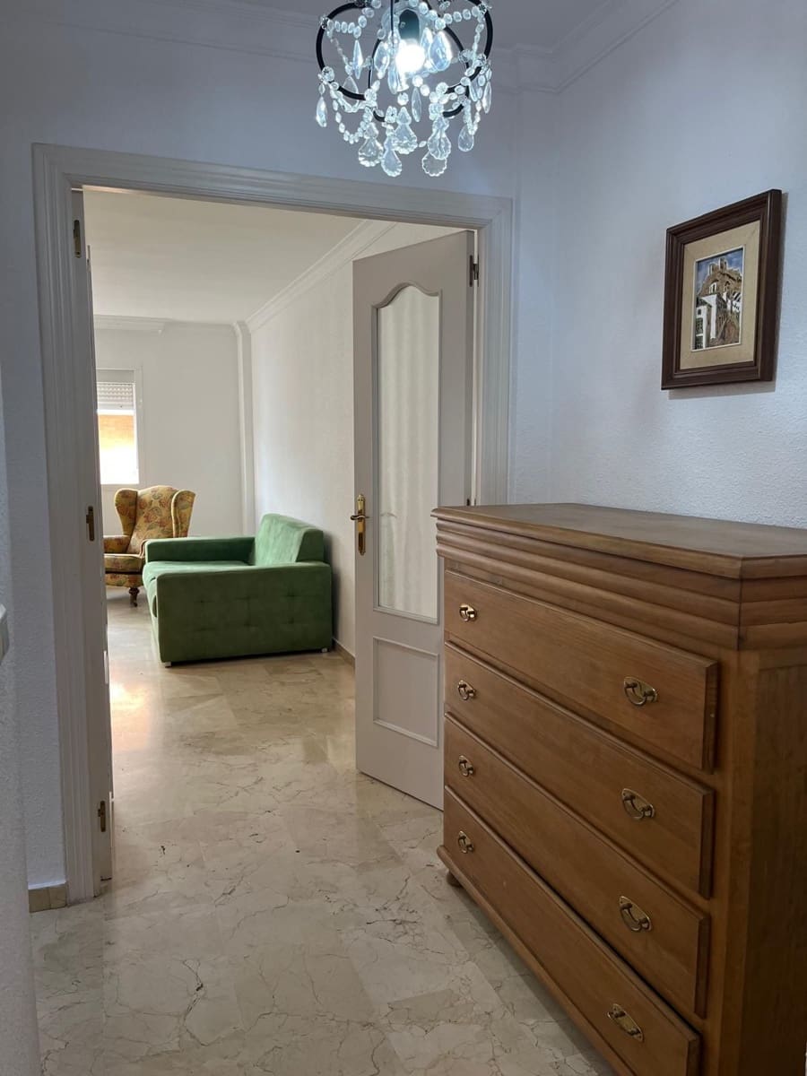 Piso de 2 habitaciones en Estepona en venta - 312.000 € (Ref: 9479274)