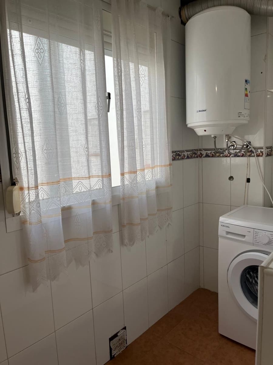 Piso de 2 habitaciones en Estepona en venta - 312.000 € (Ref: 9479274)