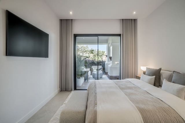 3 makuuhuone Asunto myytävänä paikassa Sierra Blanca, Marbella mukana uima-altaan 
autotalli - 1 995 000 € (Ref: 9479279)