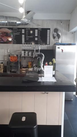 Commercial for sale in Centro, Estepona - € 1,295,000 (Ref: 9480766)