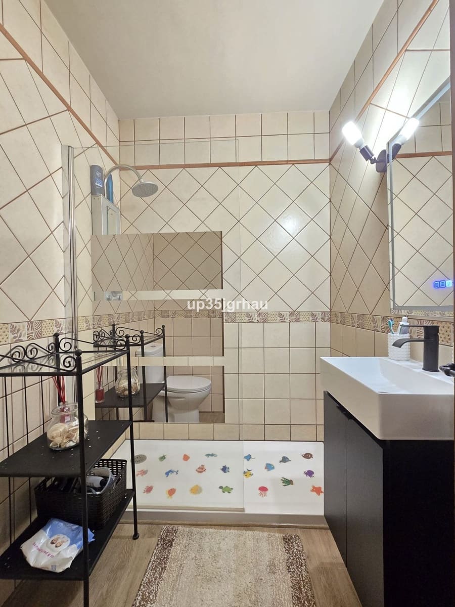 Commercial for sale in Estepona - € 1,295,000 (Ref: 9480766)