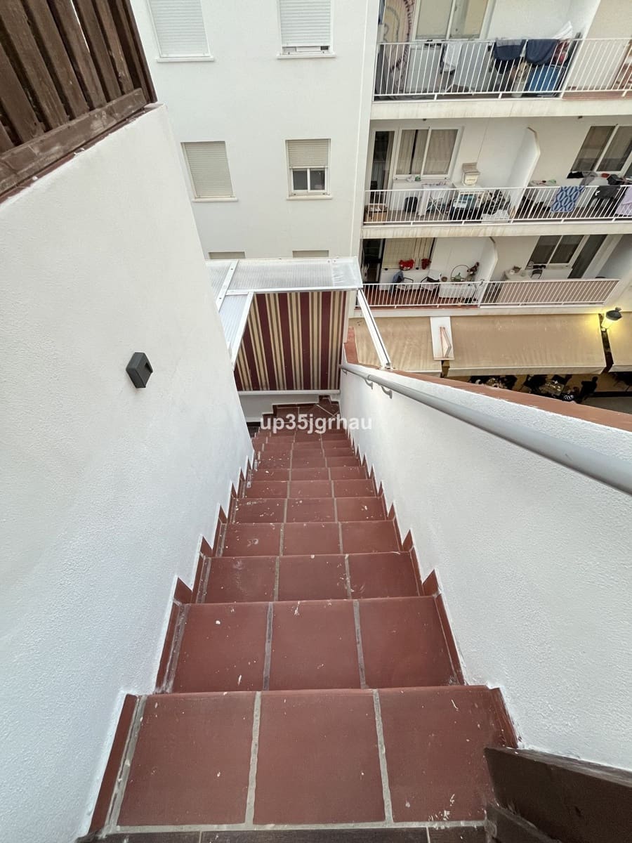 Commercial for sale in Estepona - € 1,295,000 (Ref: 9480766)