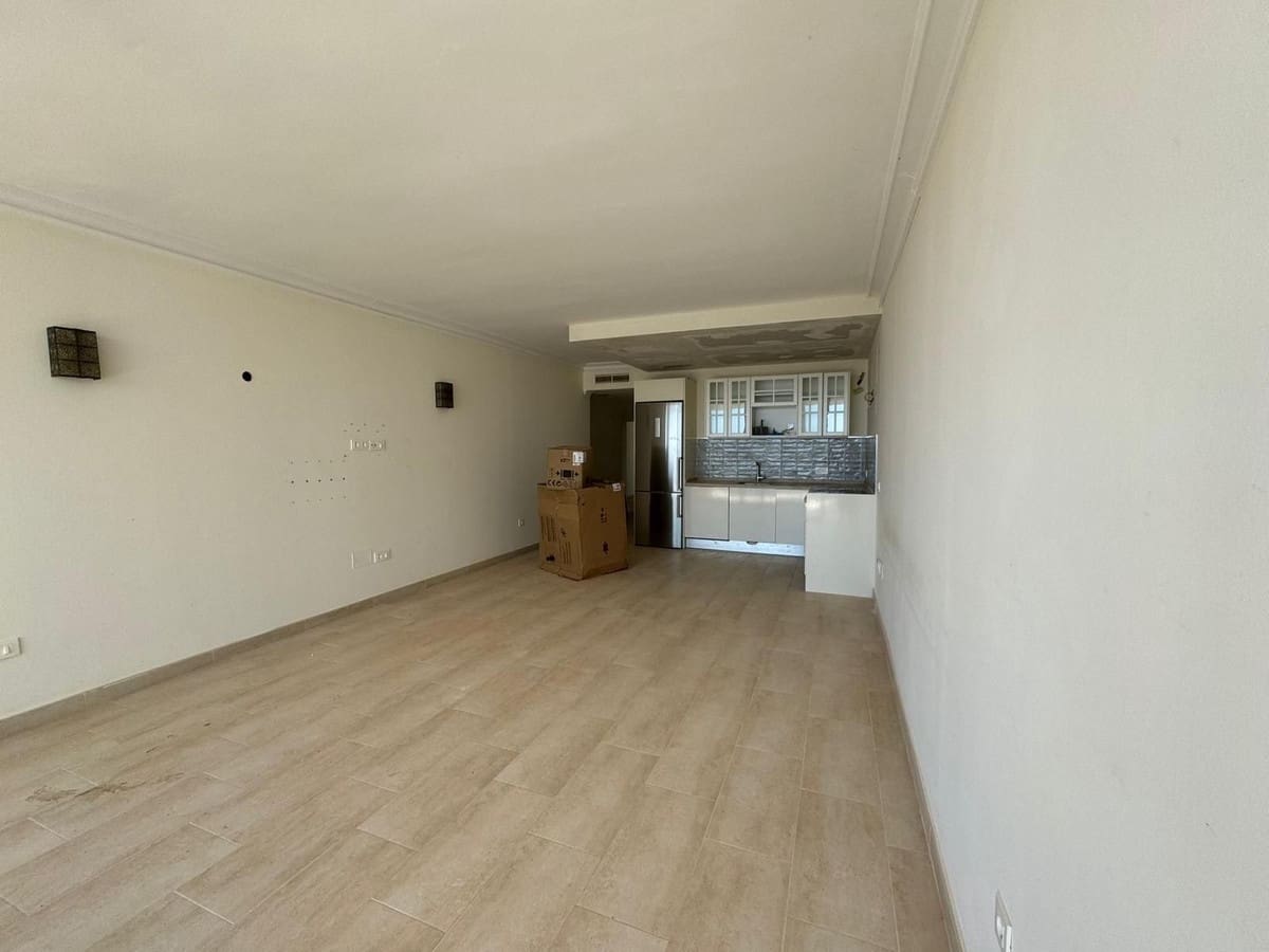 3 bedroom Flat for sale in Mijas with pool - € 539,000 (Ref: 9481374)