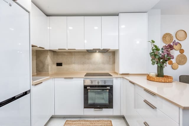 2 soverom Leilighet til salgs i Mijas pueblo, Mijas med svømmebasseng garasje - € 280 000 (Ref: 9481474)